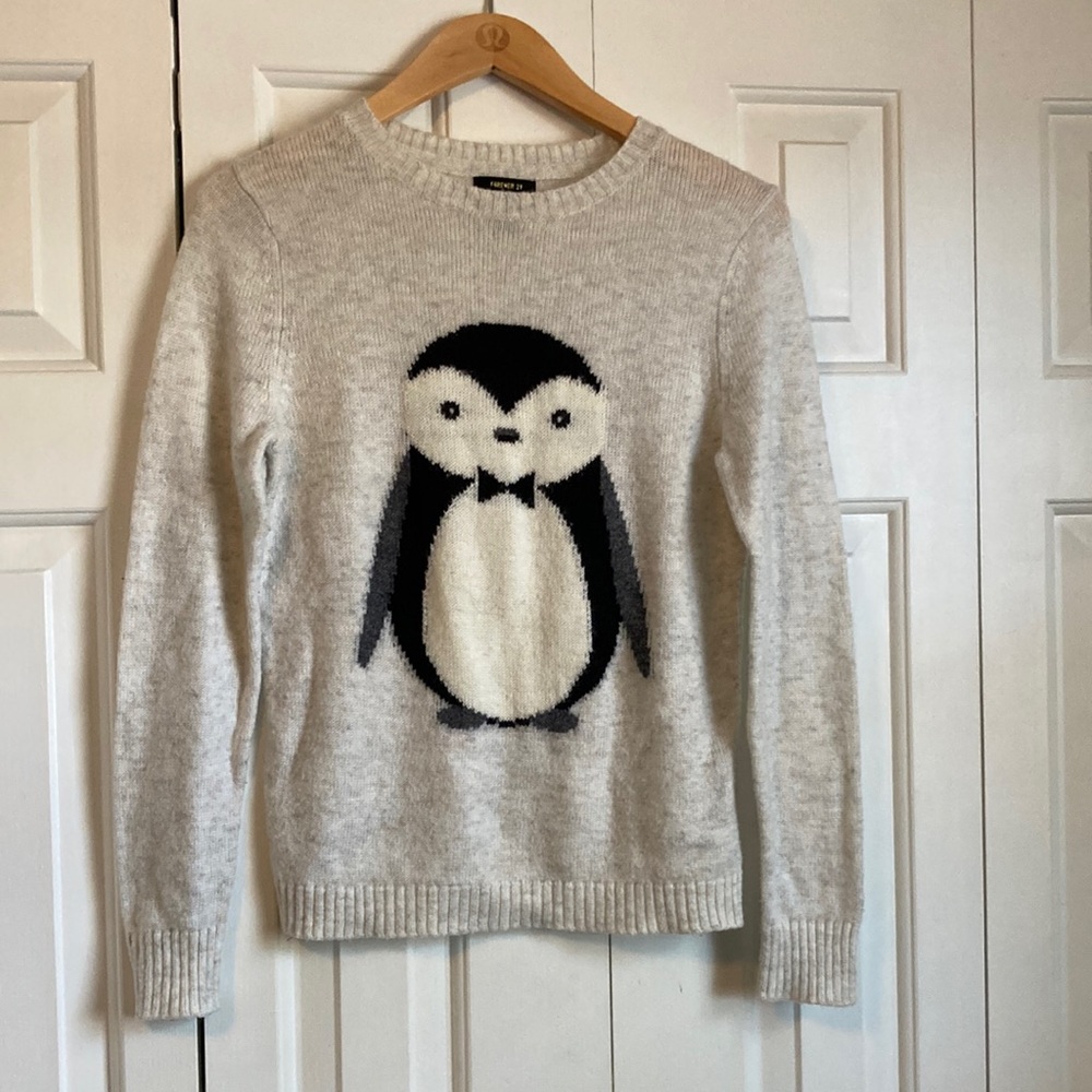 Forever 21 Penguin crewneck sweater. Size small.